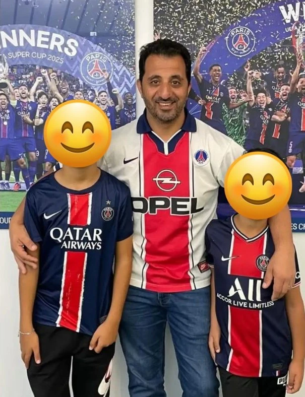 Une photo avec 3 supporters du PSG